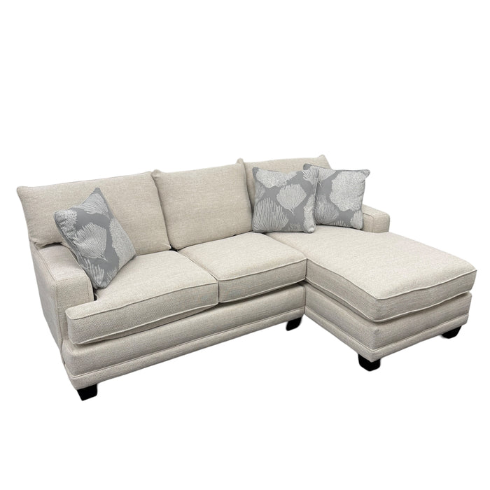Kennedy Sectional with Right Facing Chaise in Ordona Linen