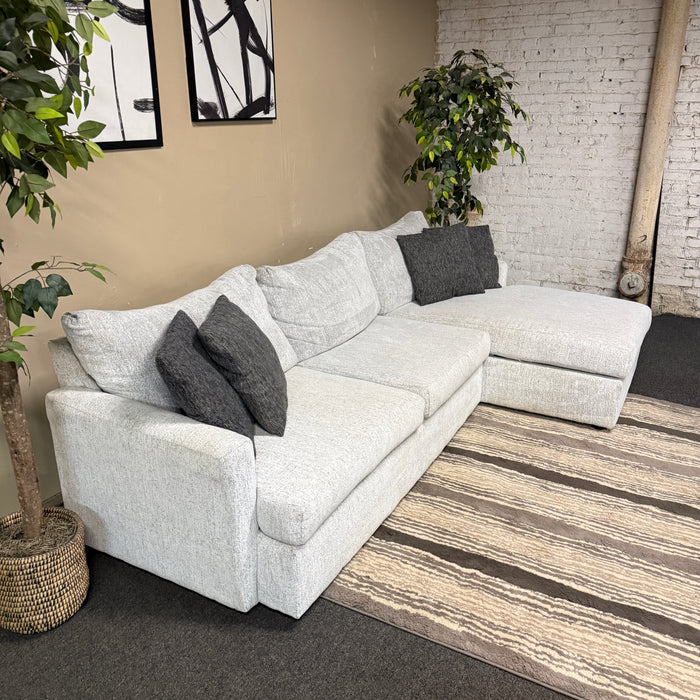 Sectional Sofa with Chaise