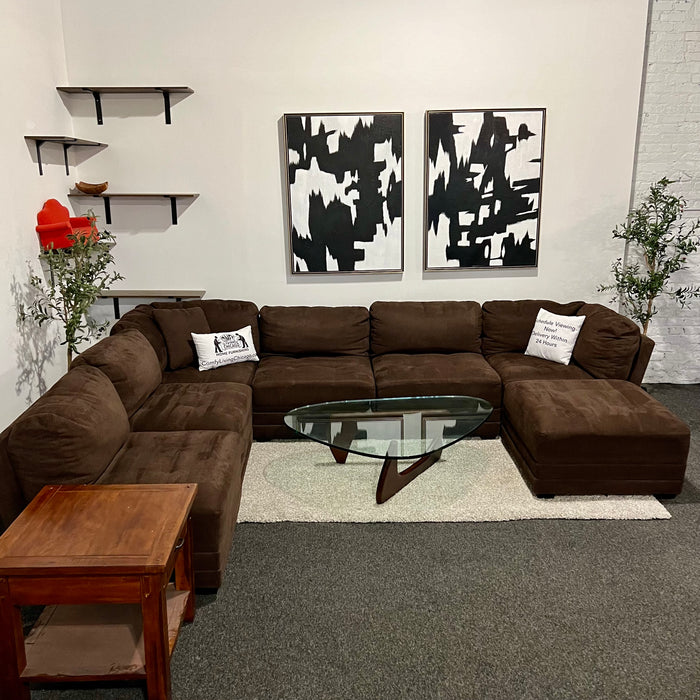 Large Thomasville Brown 7 Piece Modular Sectional Couch with Ottoman