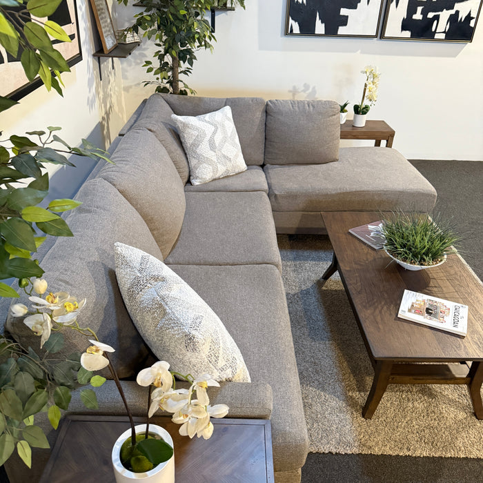 Sectional Sofa with Bumper Chaise