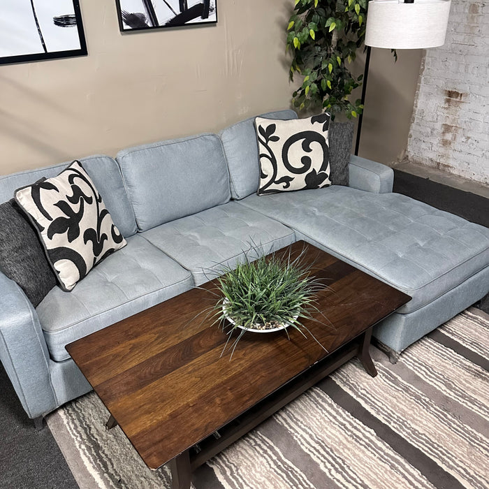 Tufted MCM Sectional with Reversible Chaise