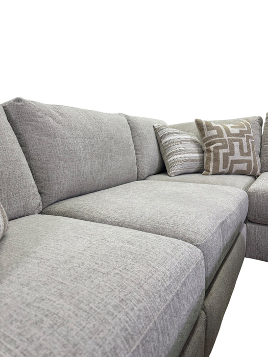 Marlow Modular 5 Piece Sectional in Cream