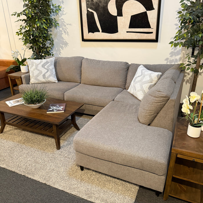 Sectional Sofa with Bumper Chaise