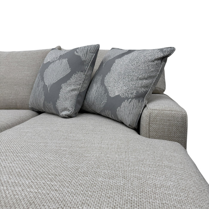 Kennedy Sectional with Right Facing Chaise in Ordona Linen