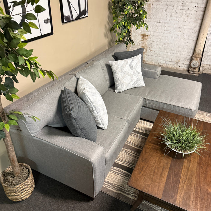 Sectional Sofa with Chaise