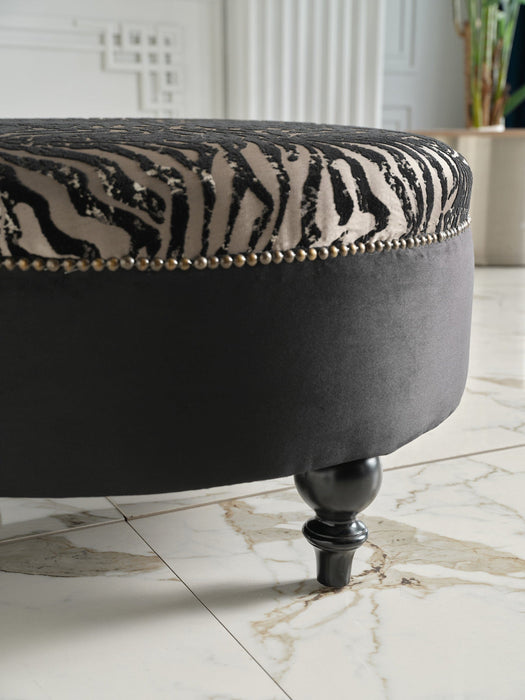 Gaze Ottoman (Gaze Main/Duca Black)	 by Bellona