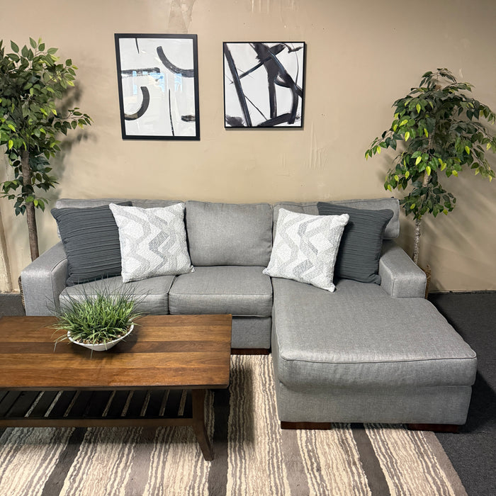 Sectional Sofa with Chaise