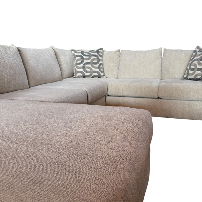 Prairie U Shape Sectional Sofa in Cream